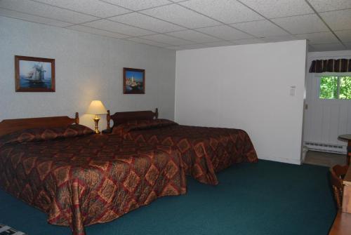 Acadia Pines Motel Бар Харбор Экстерьер фото
